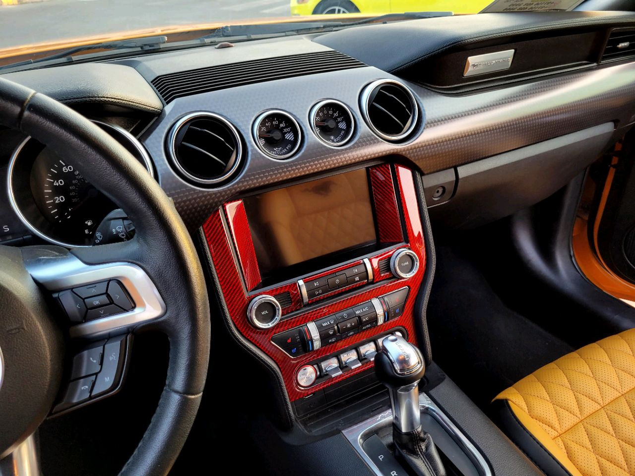 Ford Mustang - Image 9