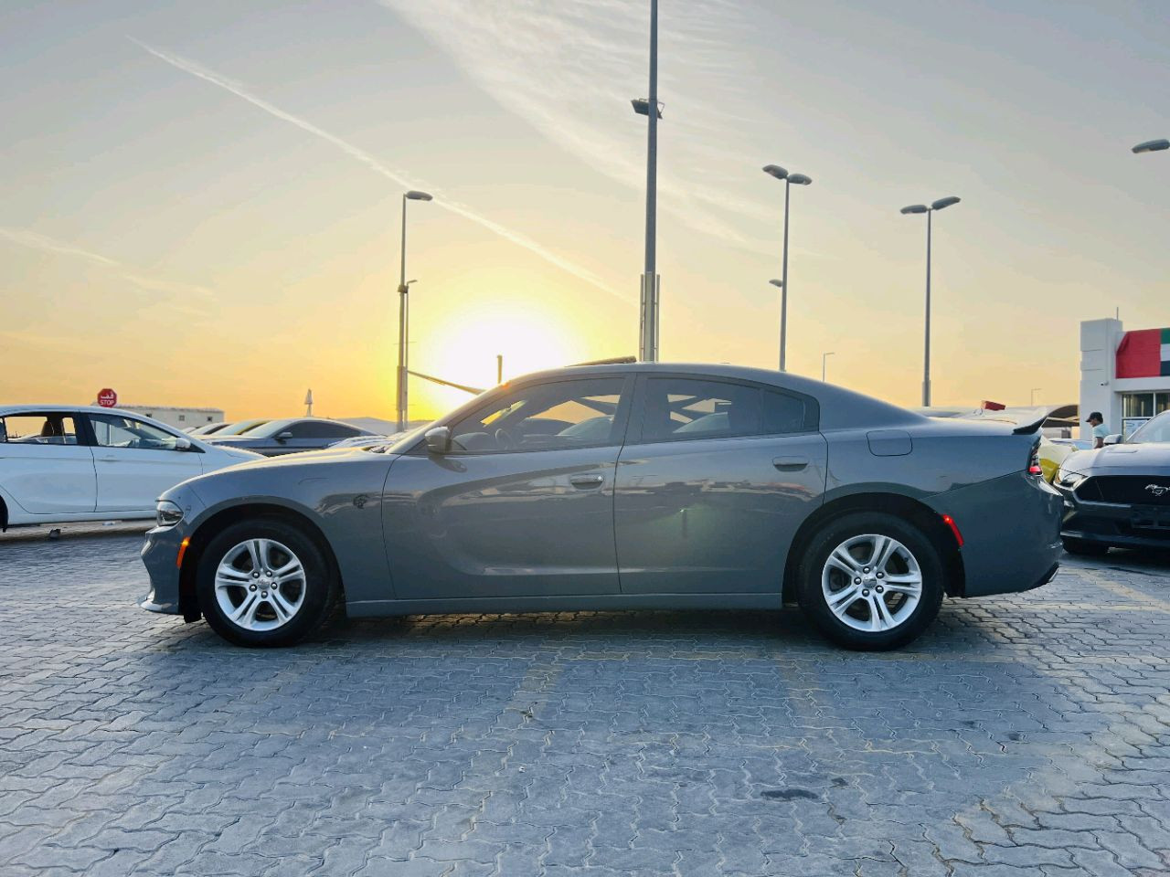 Dodge Charger - Image 6