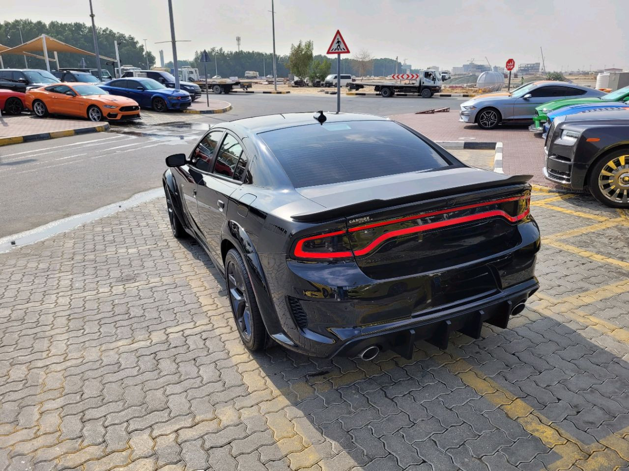 Dodge Charger - Image 4