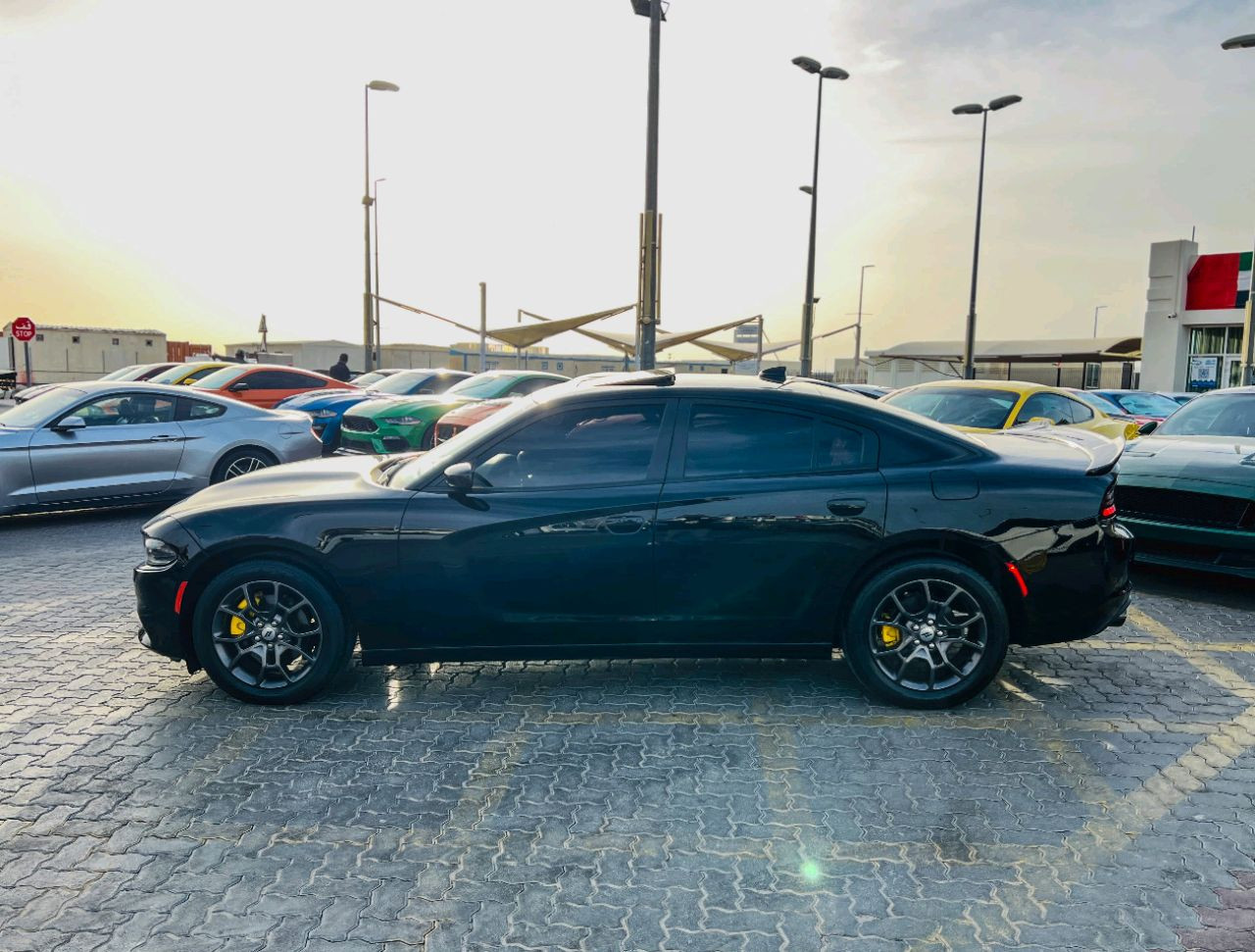 Dodge Charger - Image 5