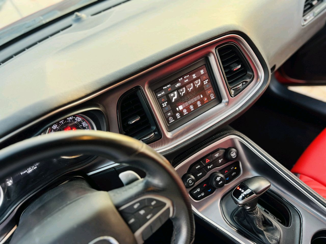 Dodge Challenger - Image 11