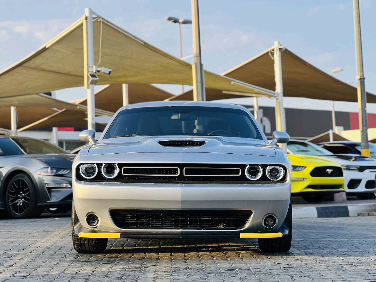 Dodge Challenger - Image 4