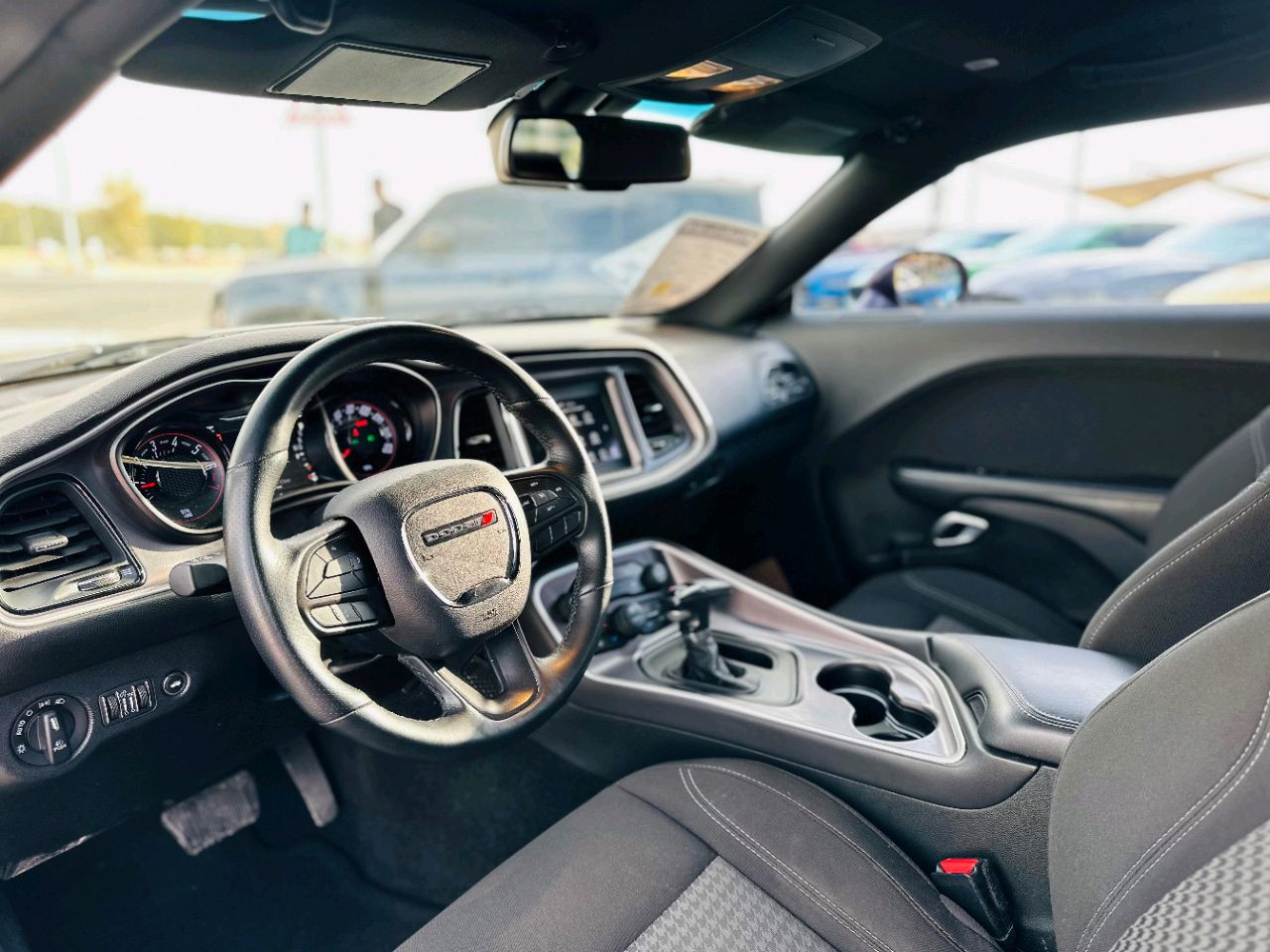 Dodge Challenger - Image 9