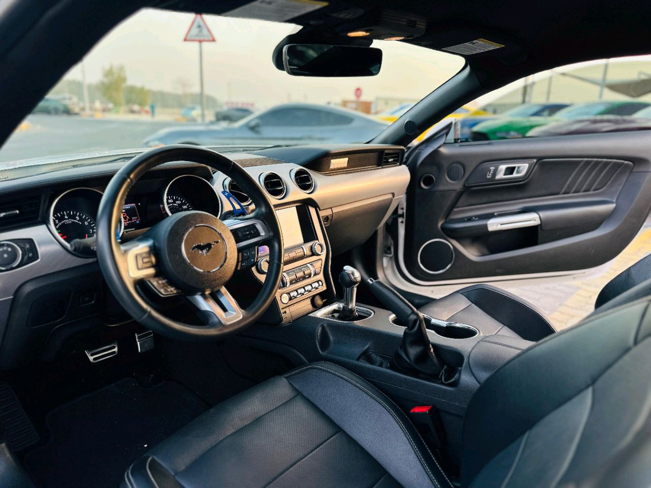 Ford Mustang - Image 11
