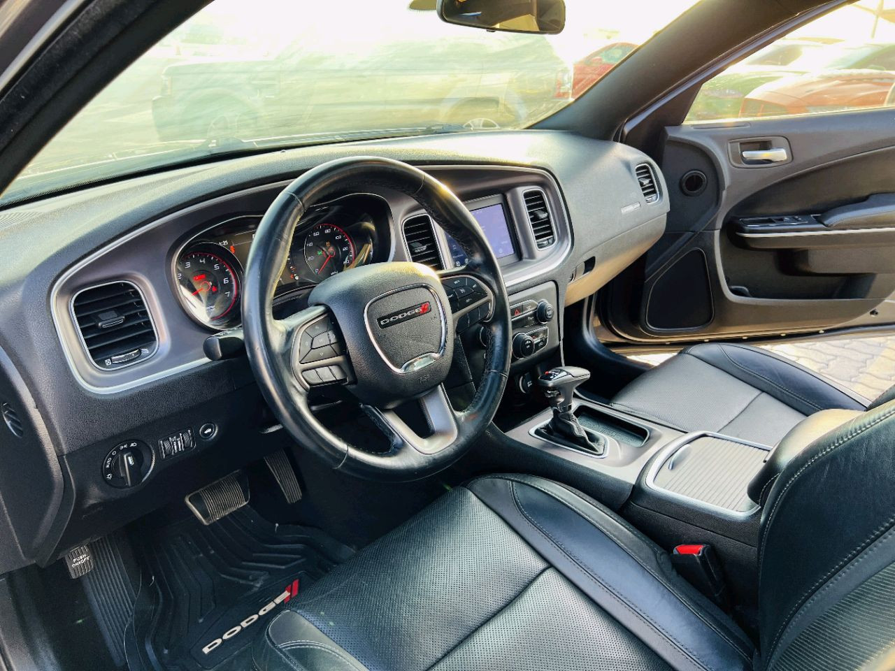 Dodge Charger - Image 12
