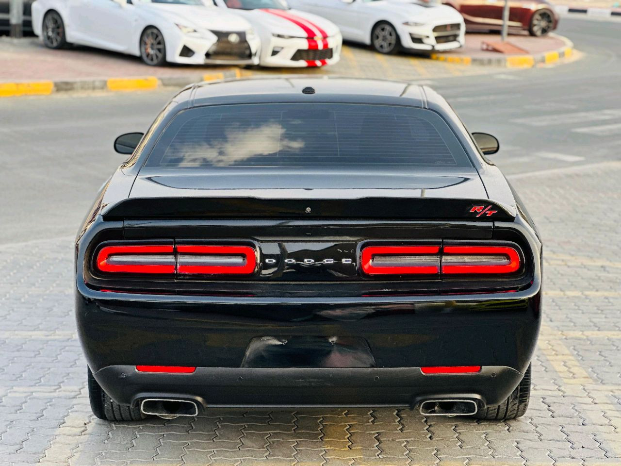 Dodge Challenger - Image 11