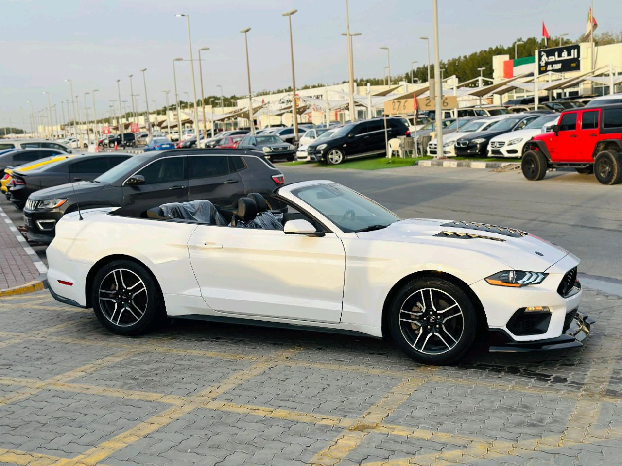 Ford Mustang - Image 5