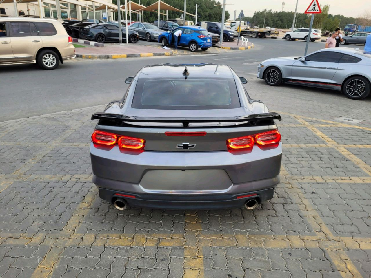 Chevrolet Camaro - Image 6