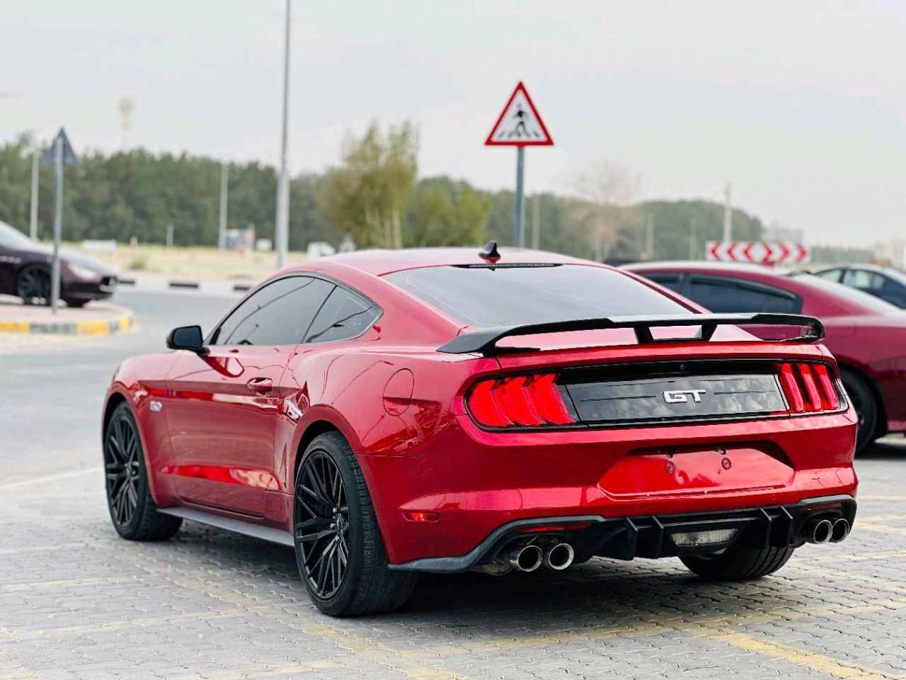 Ford Mustang - Image 7