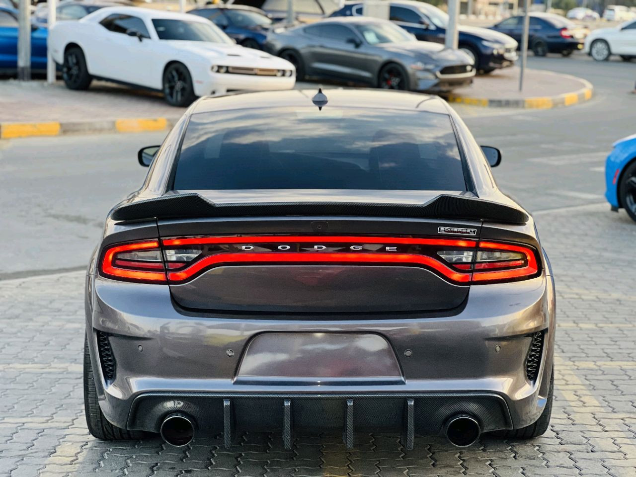 Dodge Charger - Image 8