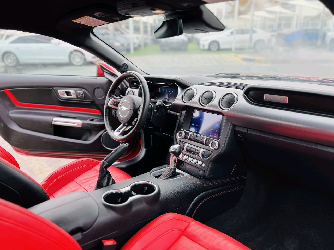Ford Mustang - Image 10