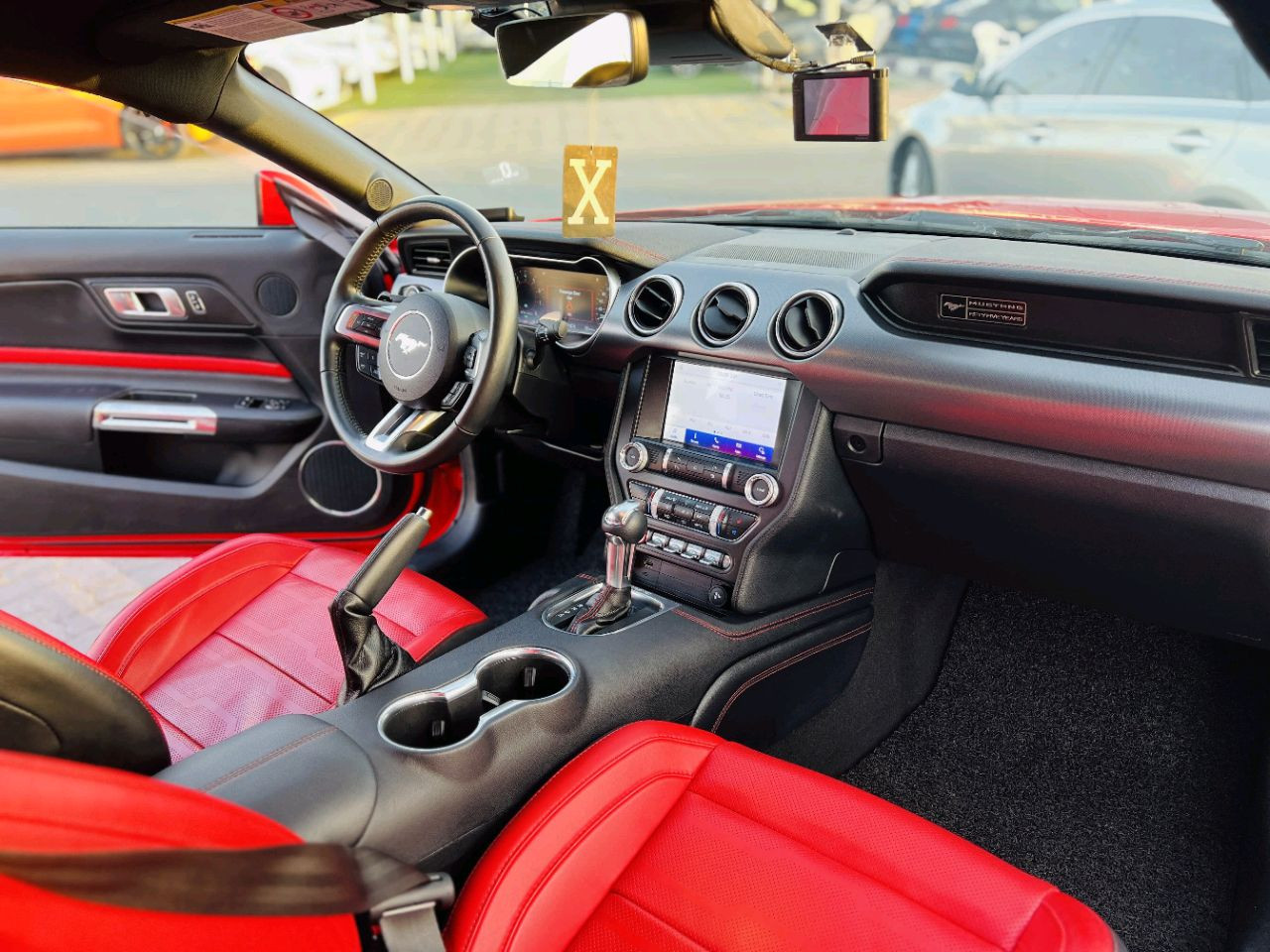 Ford Mustang - Image 2