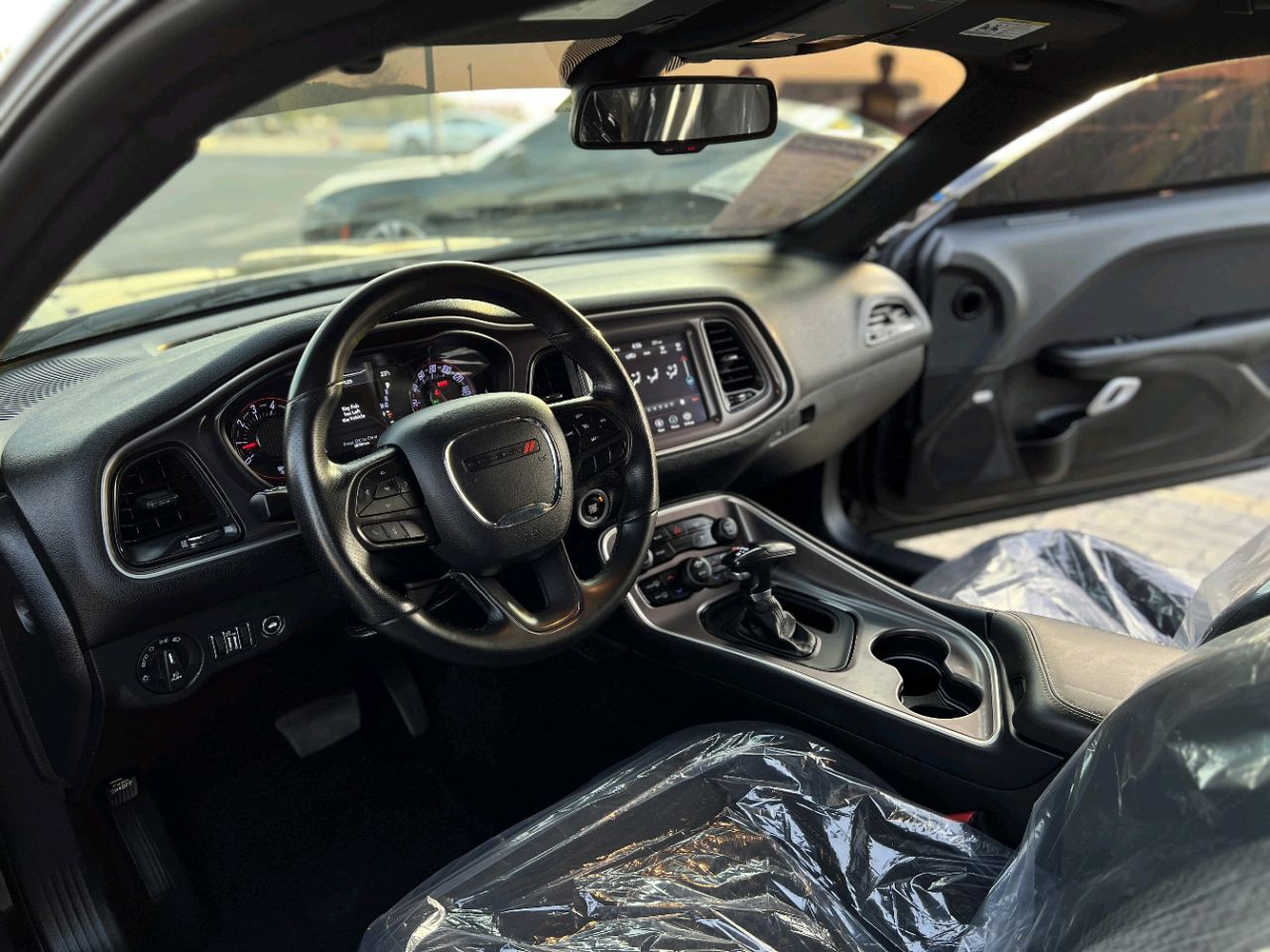 Dodge Challenger - Image 11