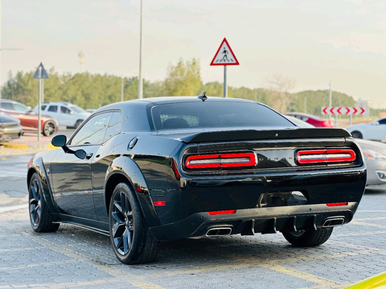 Dodge Challenger - Image 8