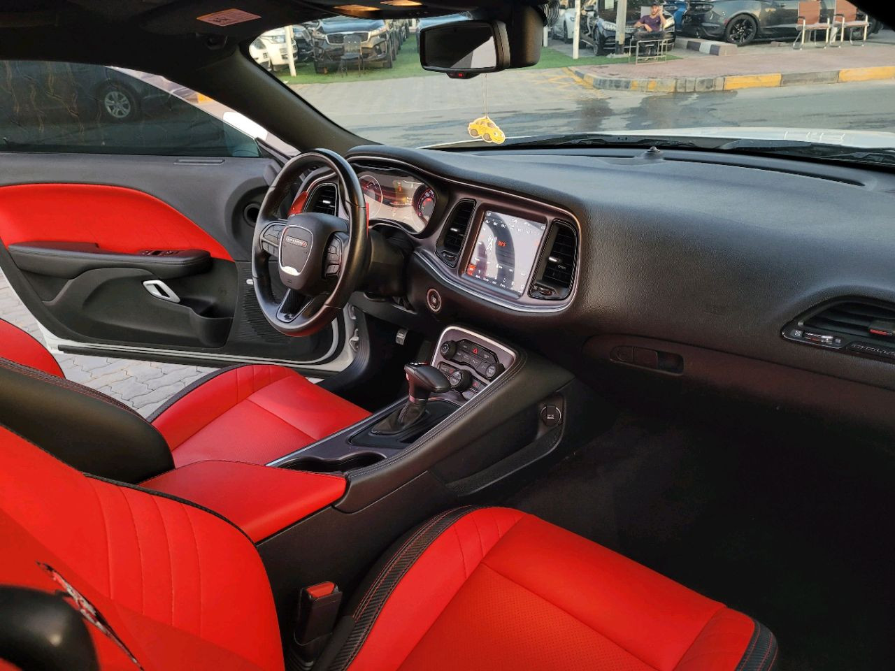 Dodge Challenger - Image 8