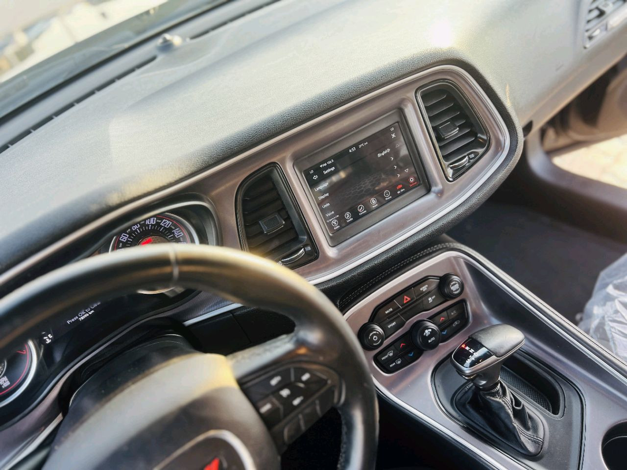 Dodge Challenger - Image 4
