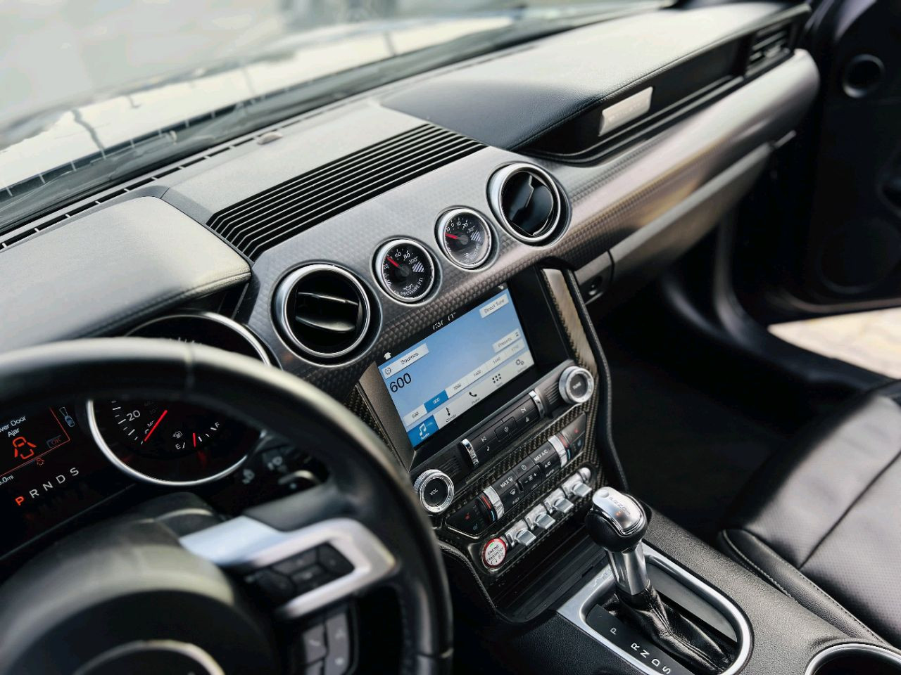 Ford Mustang - Image 11
