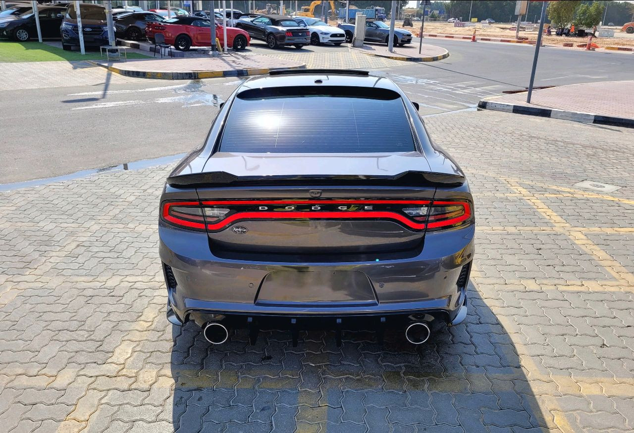 Dodge Charger - Image 4