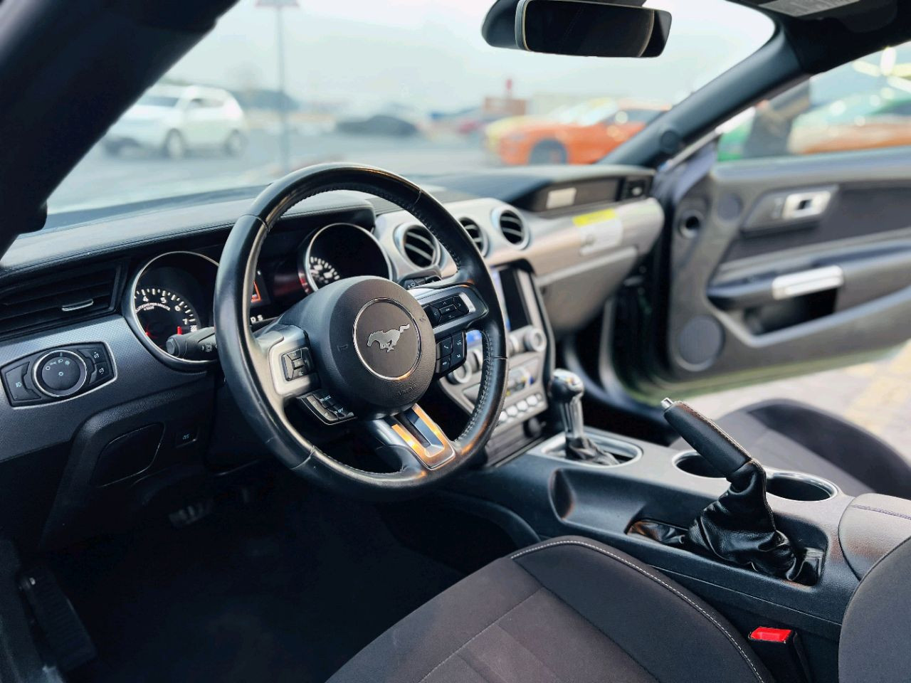Ford Mustang - Image 9