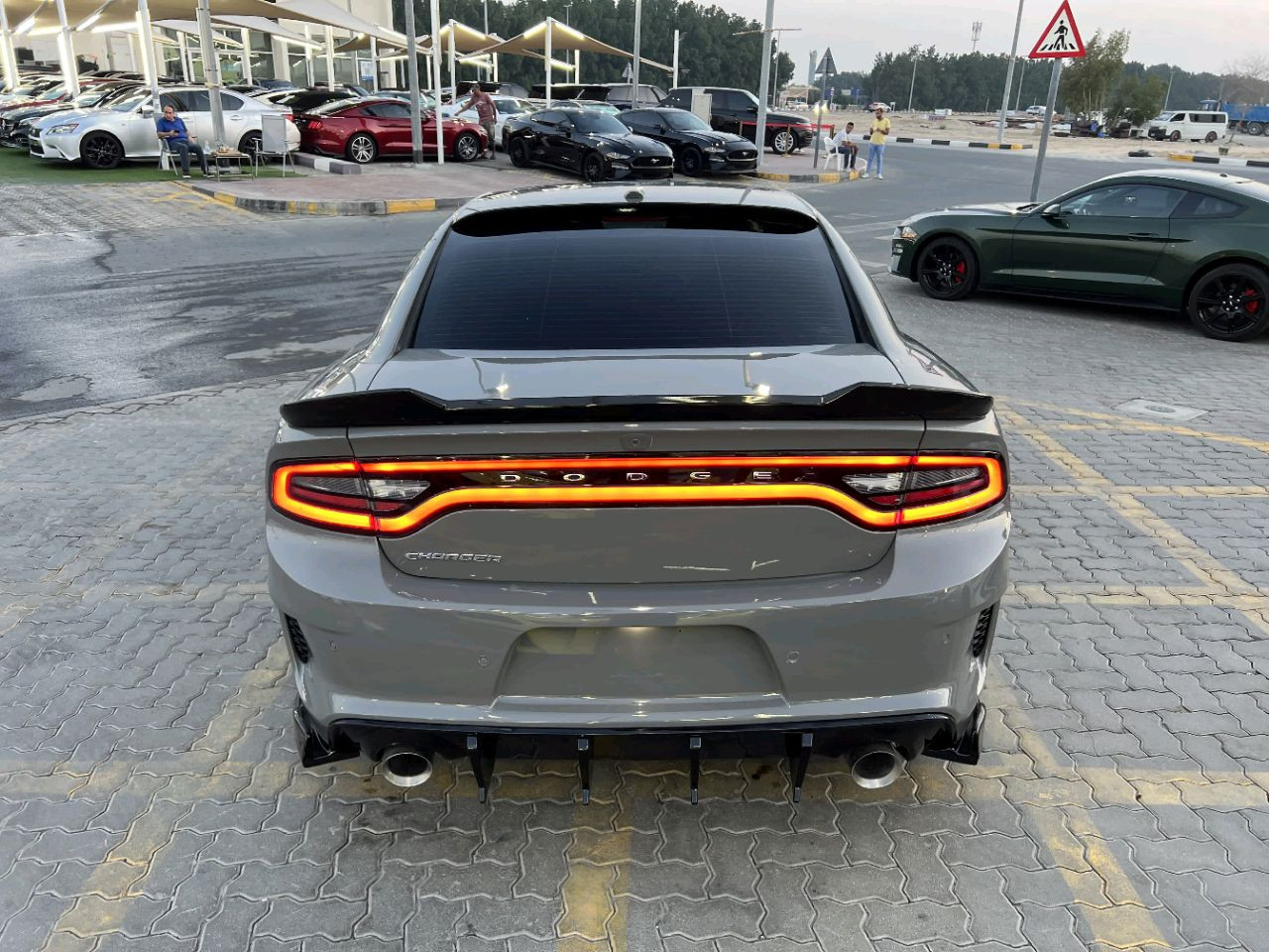Dodge Charger - Image 5