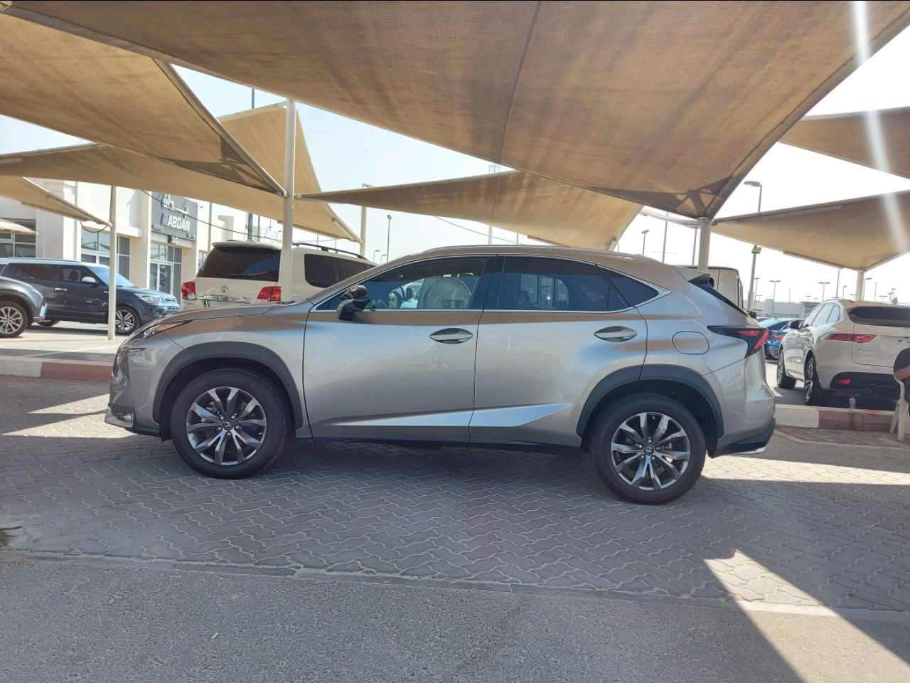 Lexus NX 200t - Image 5