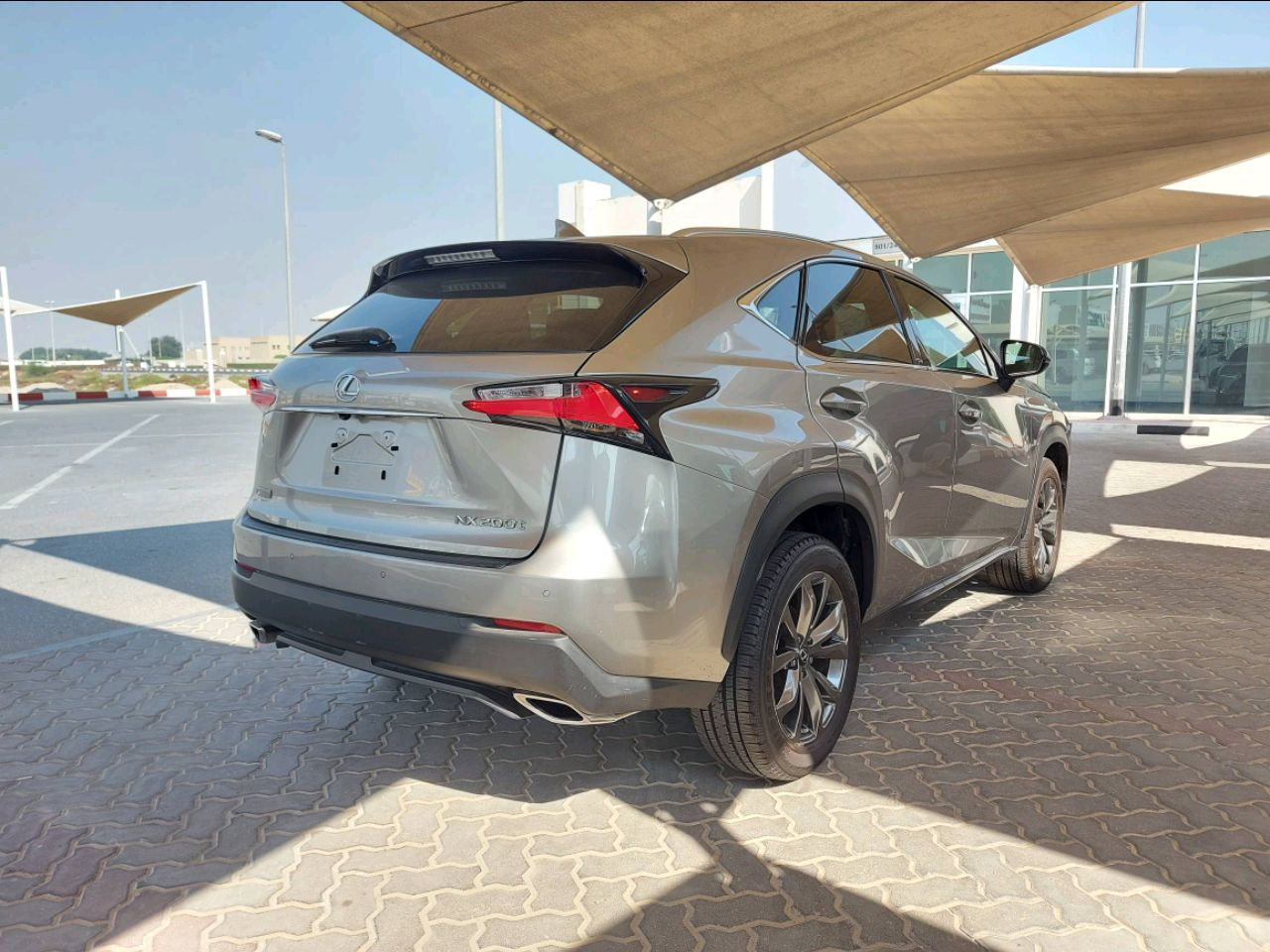 Lexus NX 200t - Image 3