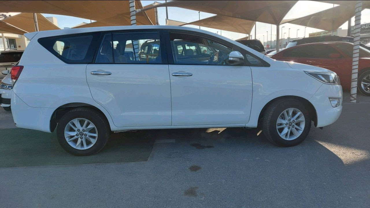 Toyota Innova - Image 5