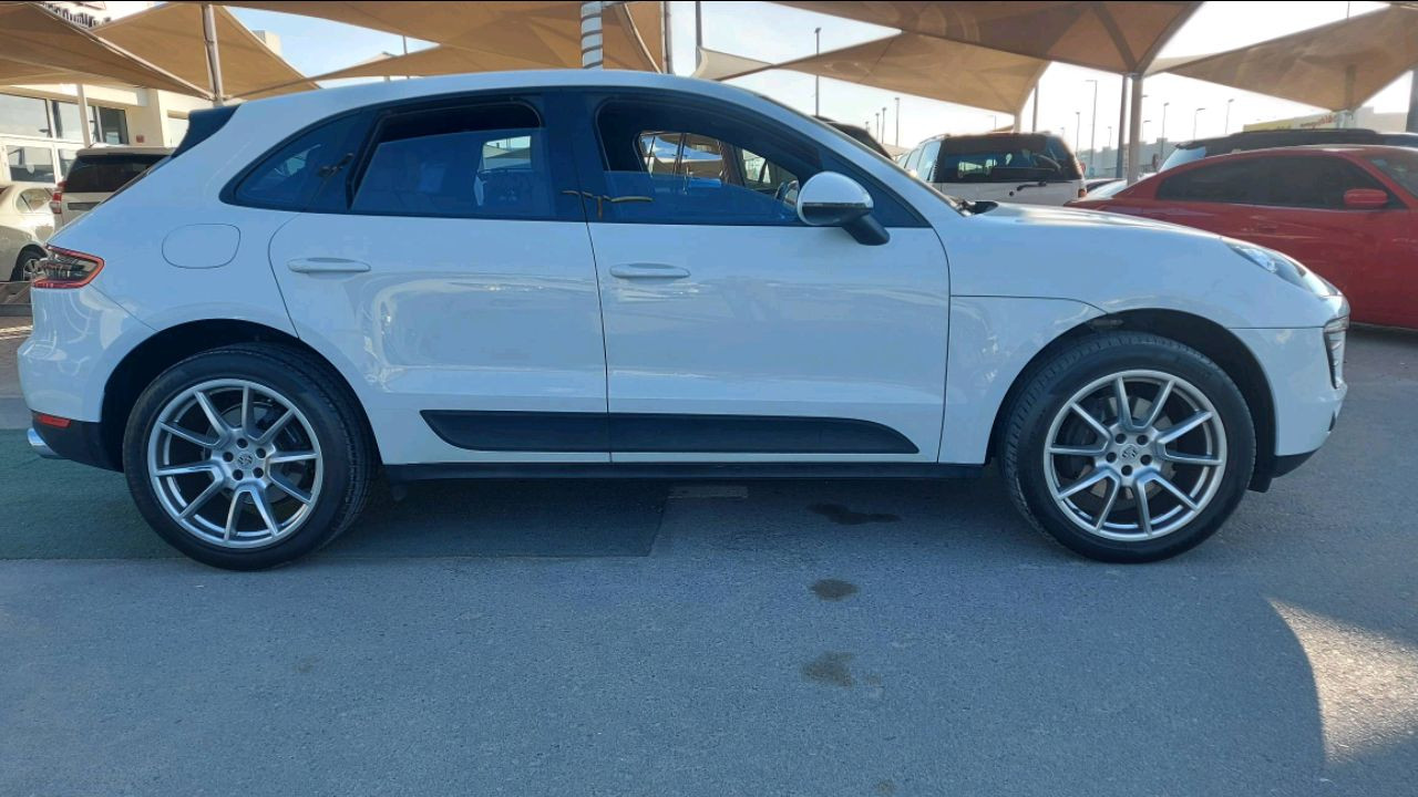Porsche Macan - Image 4