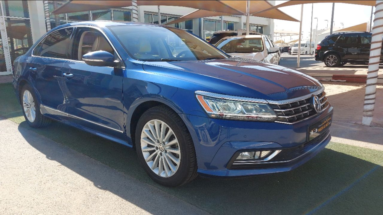 Volkswagen Passat - Image 2