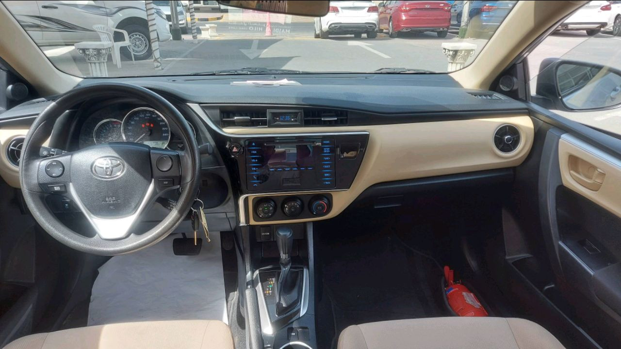 Toyota Corolla - Image 6