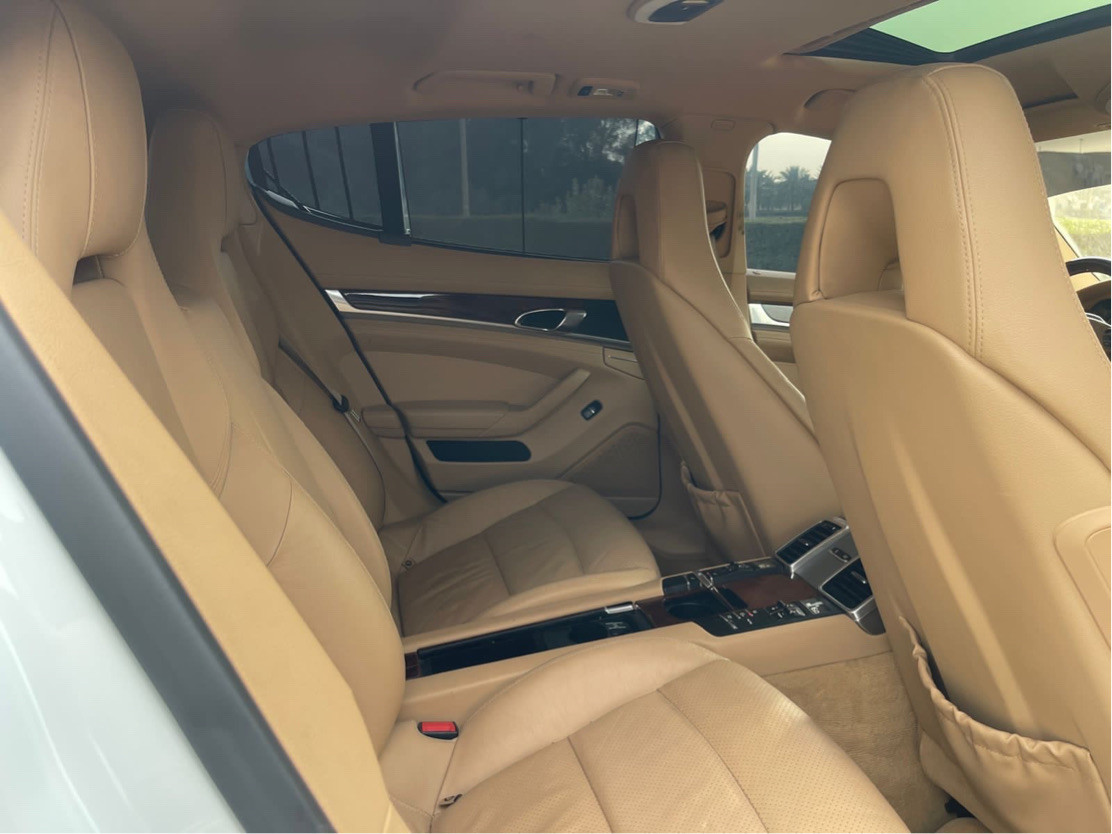 Porsche Panamera - Image 14
