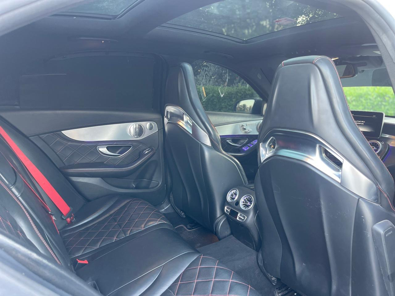 Mercedes Benz C-Class - Image 11