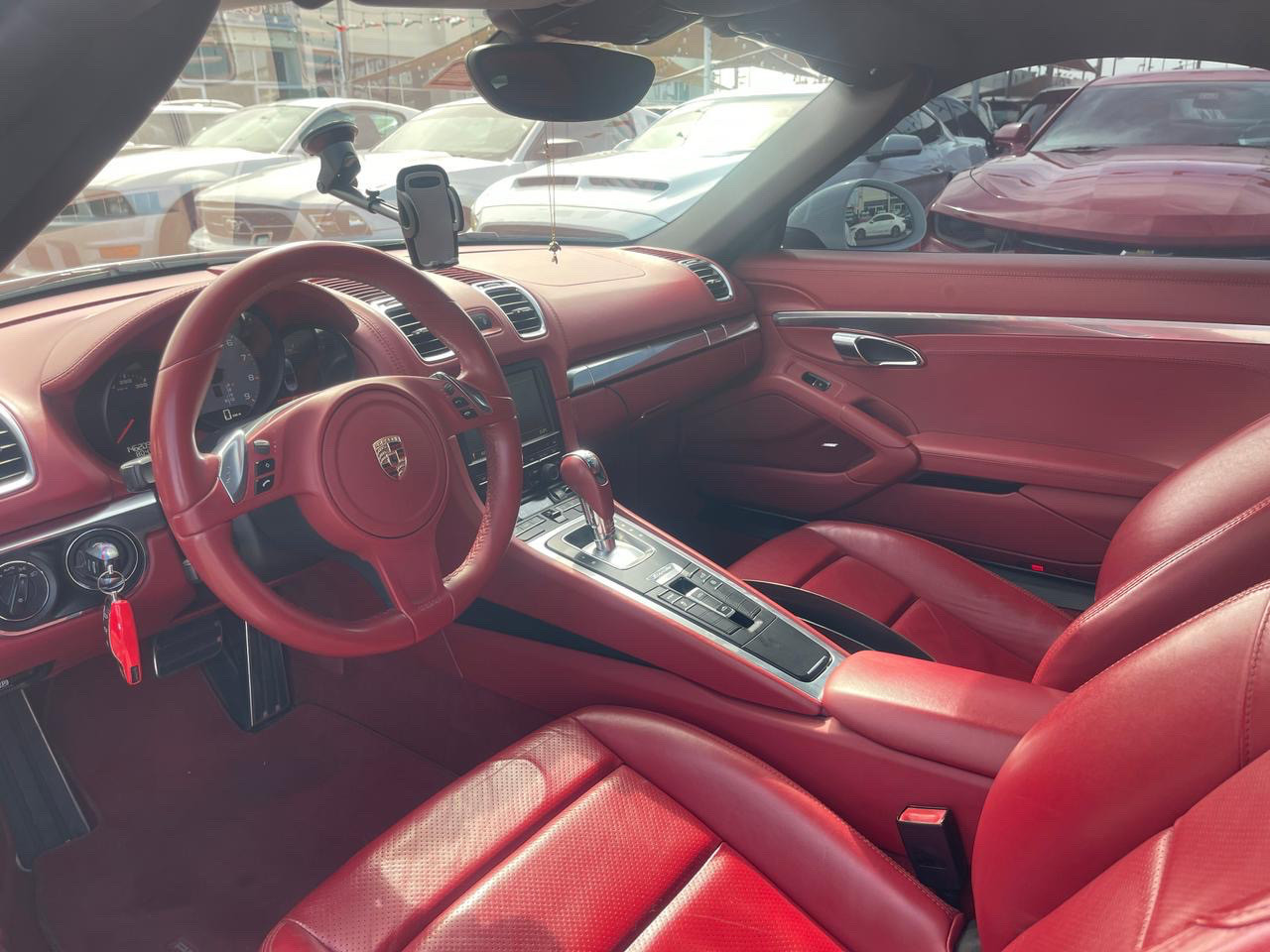 Porsche Boxster - Image 10