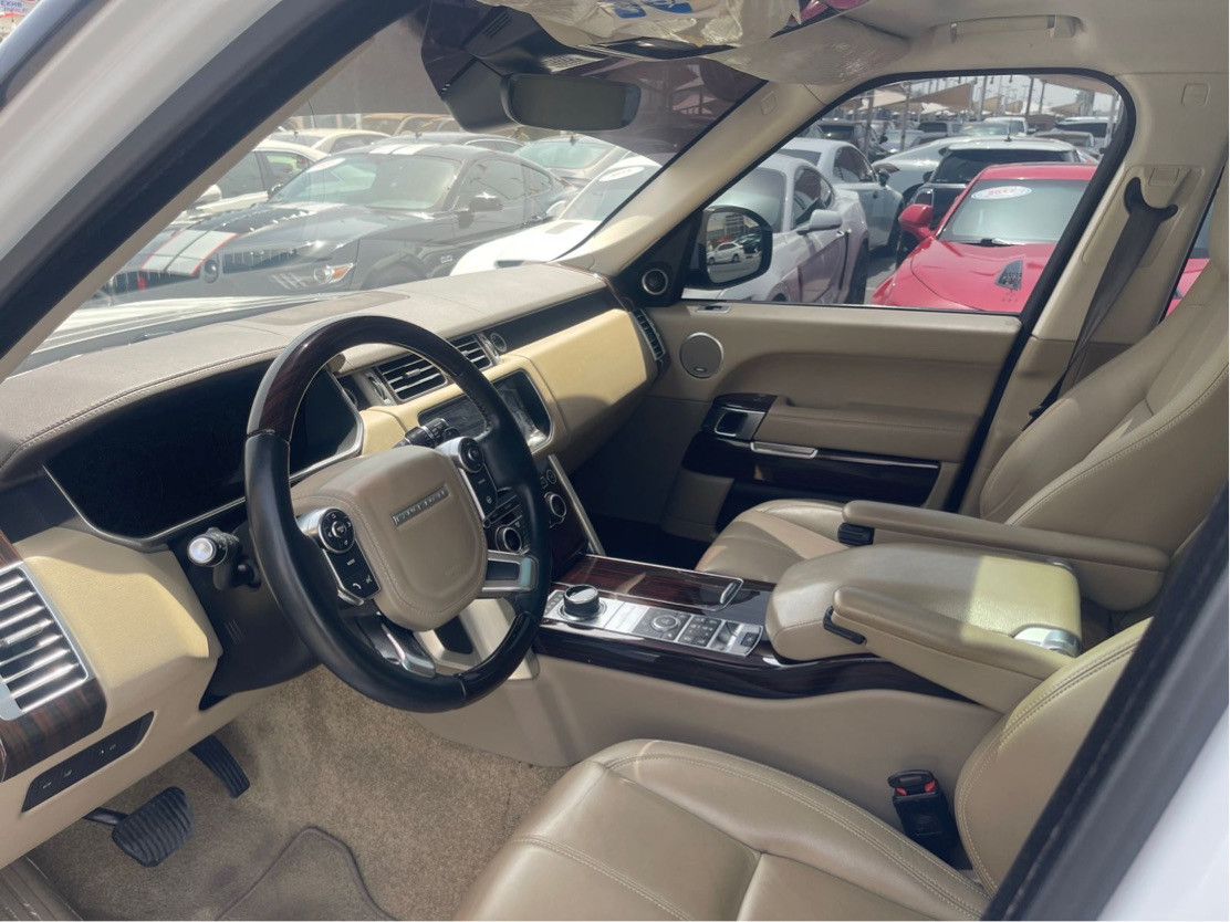 Range Rover Vogue - Image 8