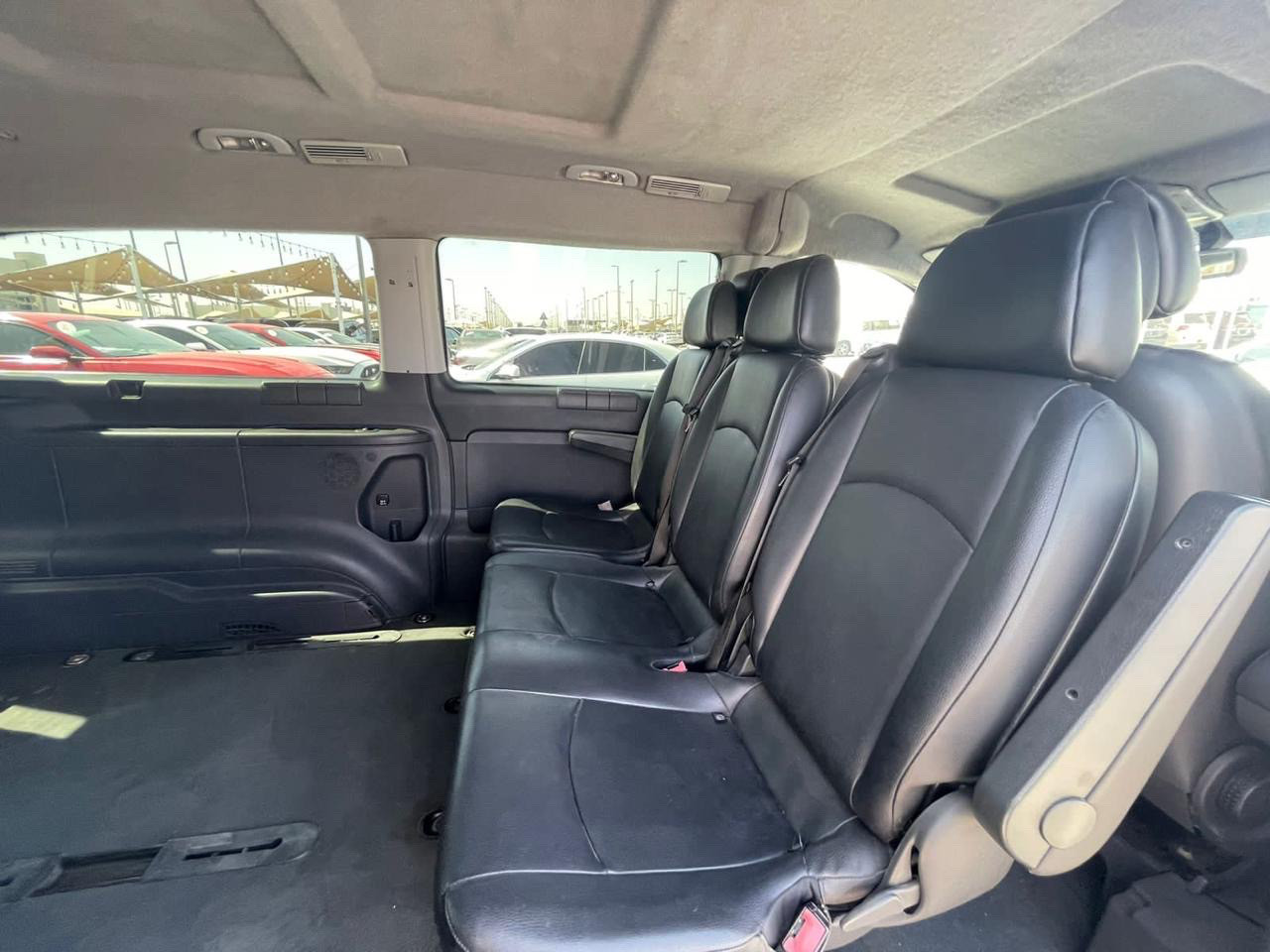 Mercedes Benz Vito - Image 12