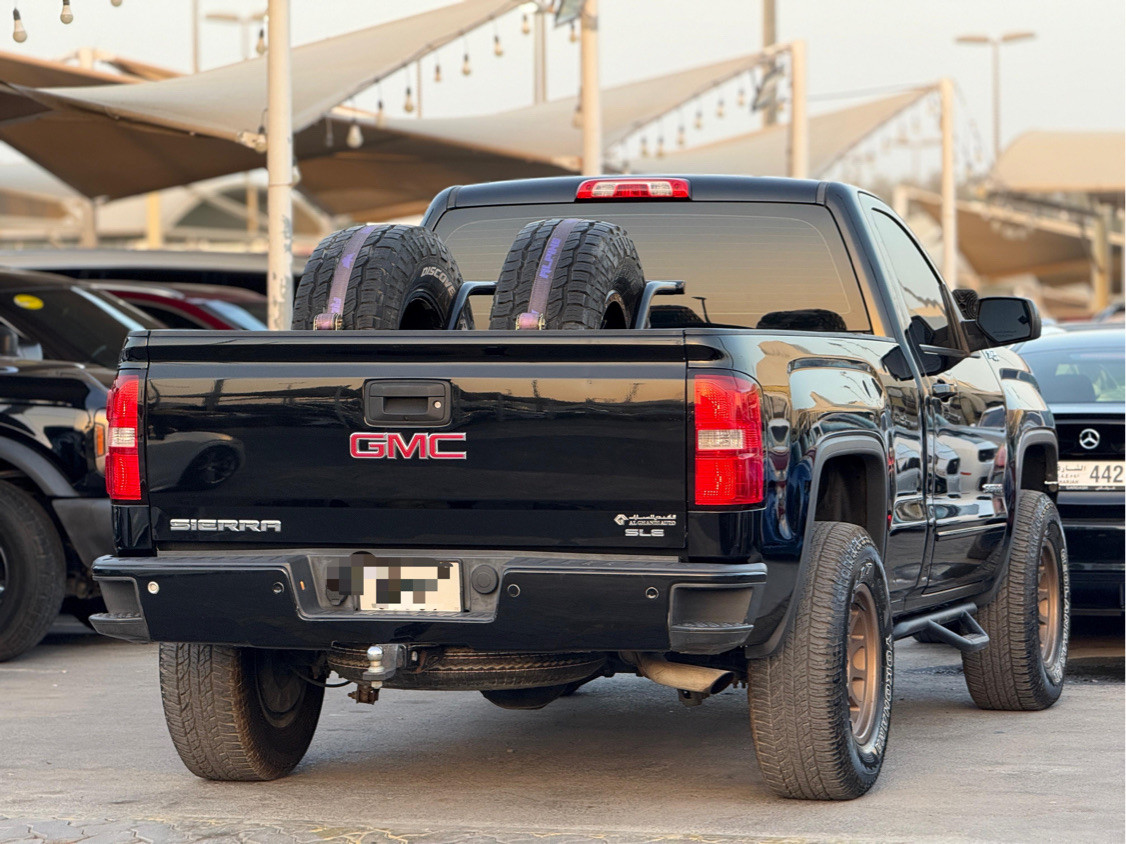 GMC Sierra - Image 6