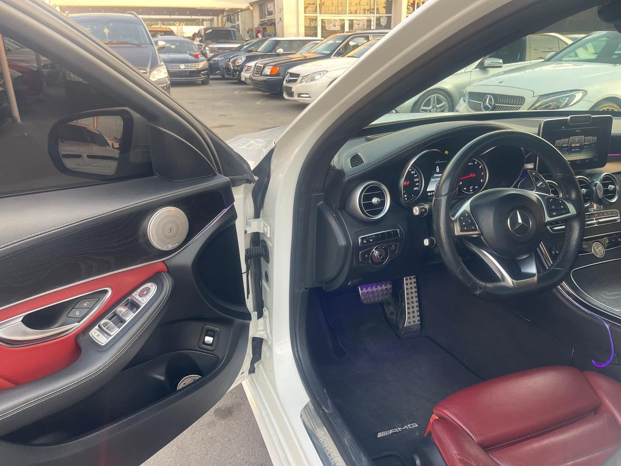 Mercedes Benz C-Class - Image 8