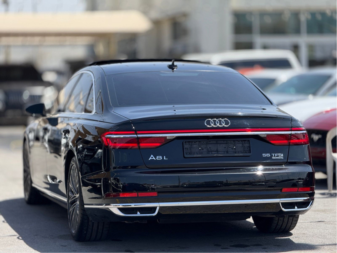 Audi A8 - Image 7