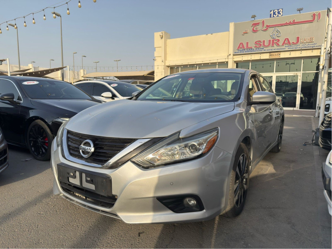Nissan Altima - Image 7