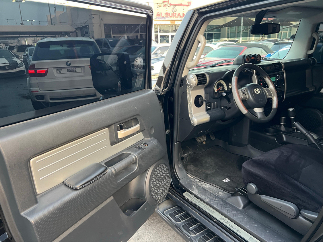 Toyota FJ Cruiser - Image 9