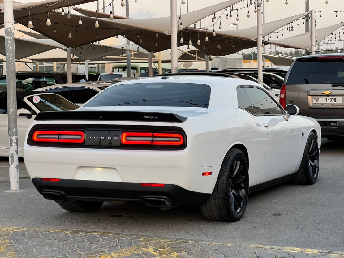 Dodge Challenger - Image 6