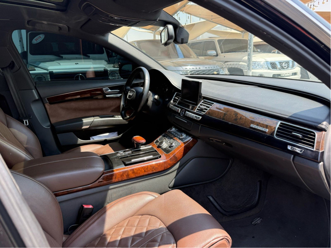 Audi A8 - Image 10