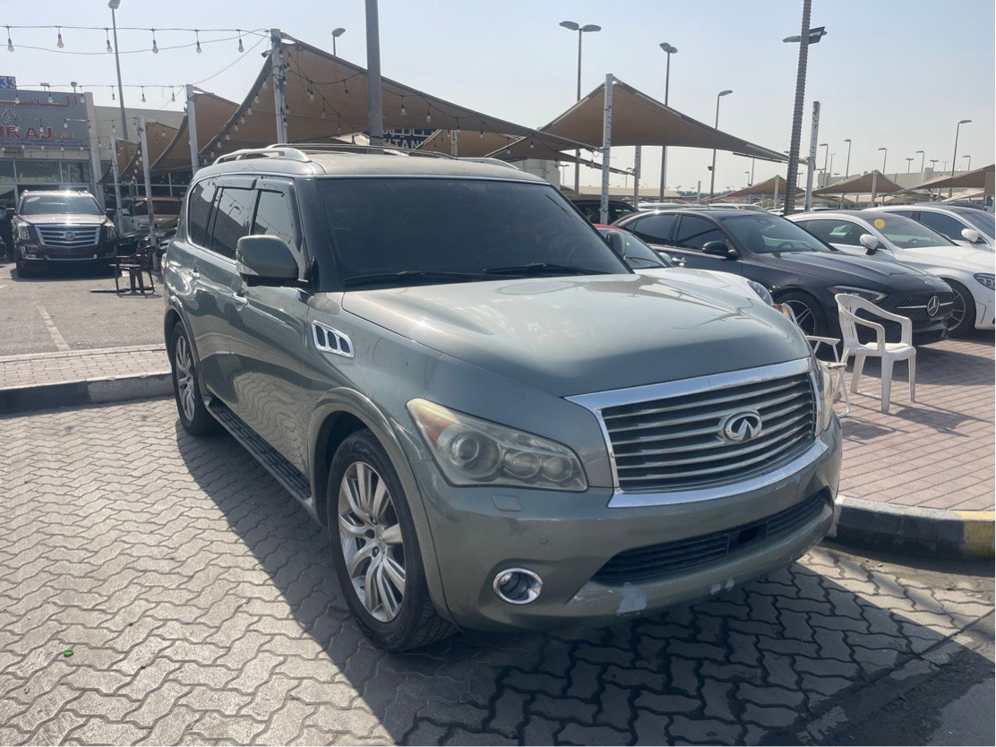 Infiniti QX56 - Image 4