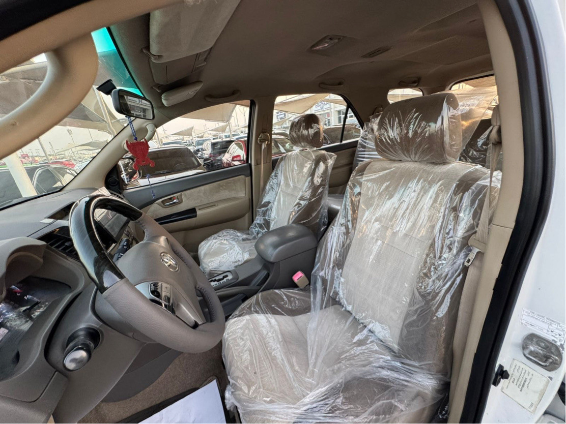 Toyota Fortuner - Image 6