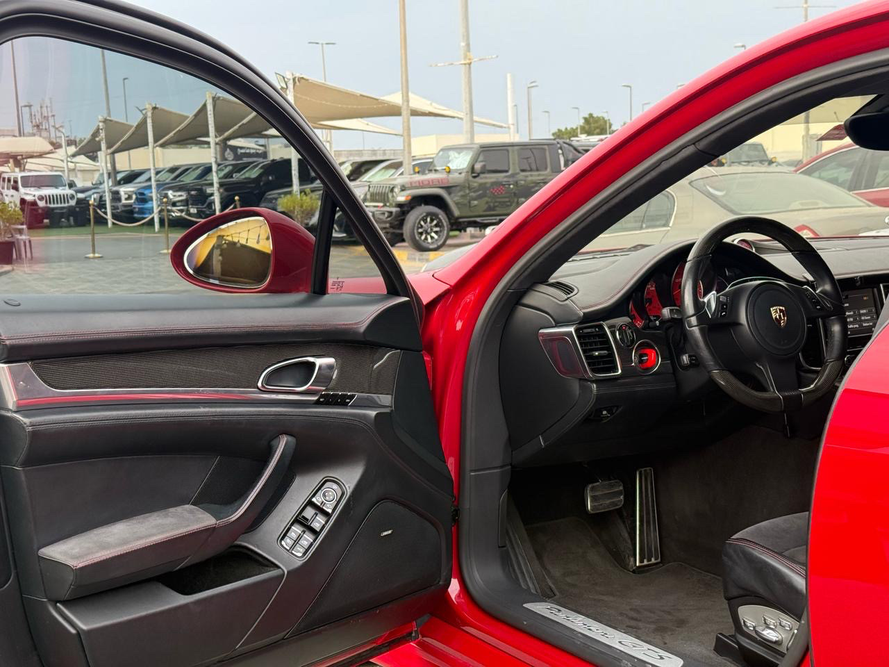 Porsche Panamera - Image 12
