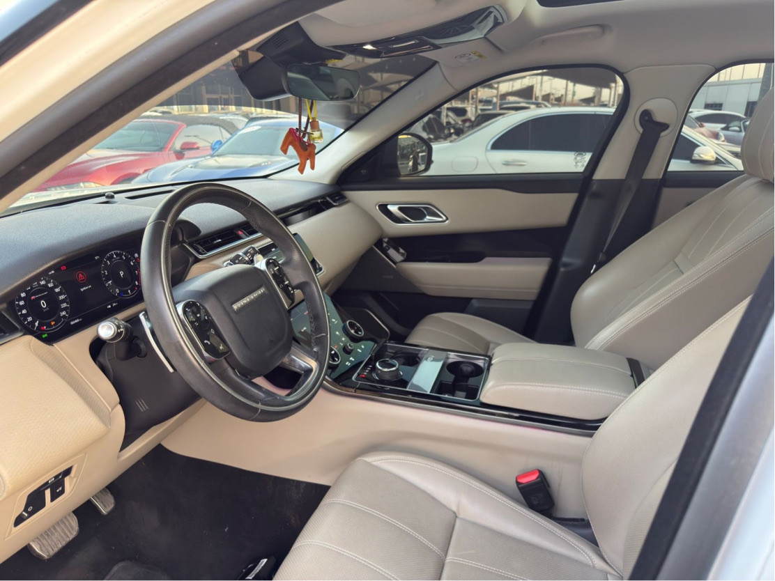 Range Rover VELAR - Image 9