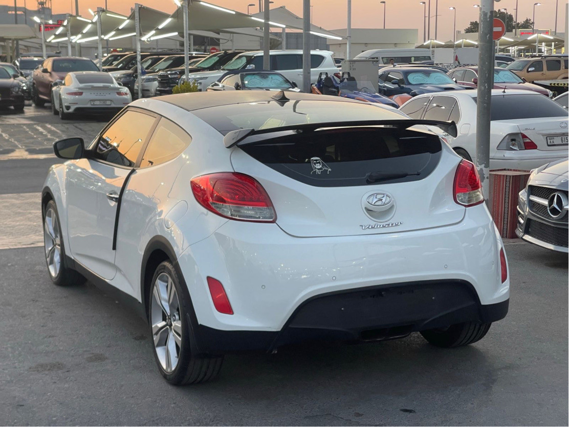 Hyundai Veloster - Image 5