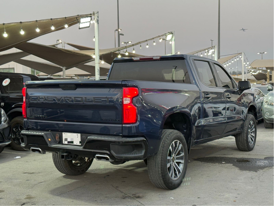 Chevrolet Silverado - Image 7
