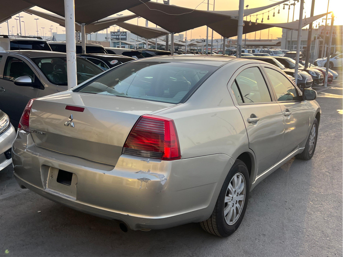 Mitsubishi Galant - Image 5