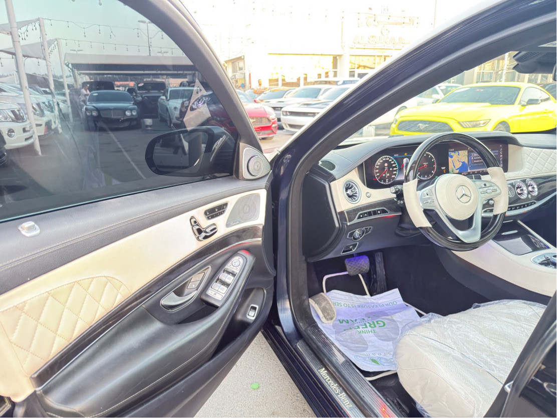 Mercedes Benz S-Class - Image 6